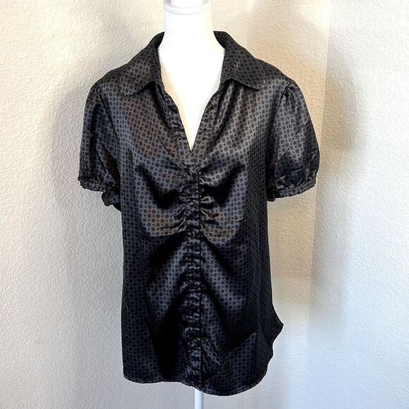 Apt. 9 Woman Gray and Black Polka Dot Short Sleeve Button Front Blouse ~ Size 1X - Picture 1 of 8